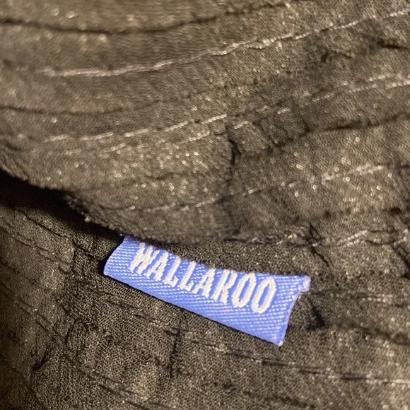 Walleroo Black Packable Scrunchie Wide Brim Adjustable Hat. - Picture 5 of 5